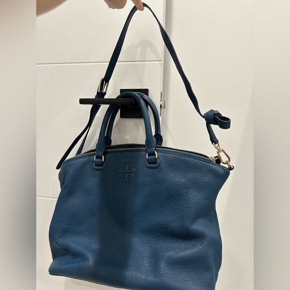 Tory Burch top handle leather with crossbody strap - Picture 3 of 9